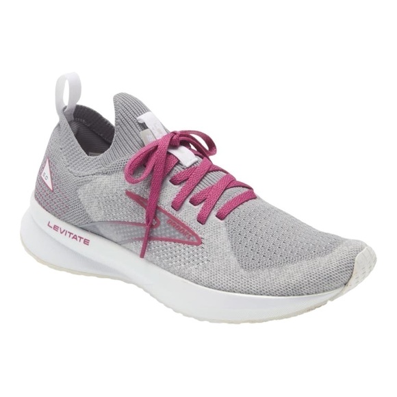 Brooks Levitate StealthFit 5 Running Shoe (Women) in White/ Grey/ Baton …